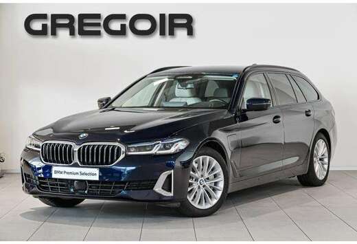 BMW 530e Touring Model Luxury