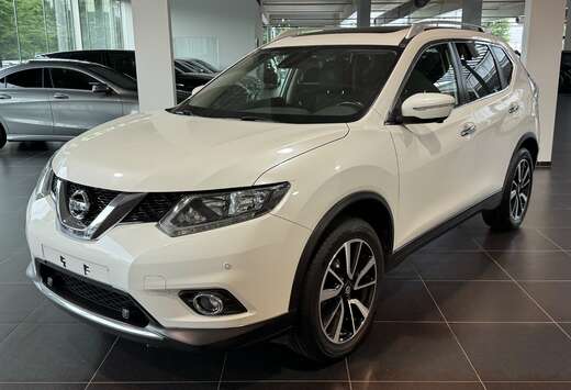 Nissan 1.6 dCi 2WD Tekna Trekhaak, Pdc