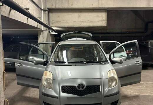 Toyota 1.3i VVT-i 16v Luna