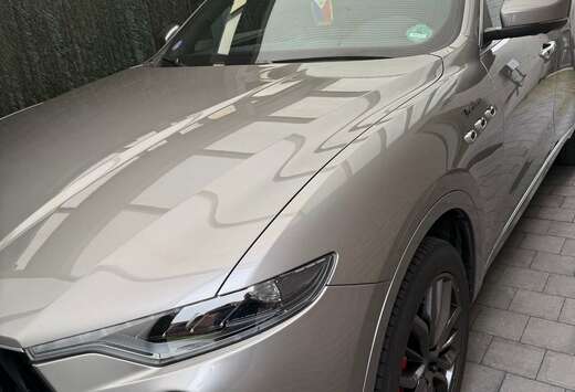 Maserati Levante 3.0 V6 BiTurbo Modena