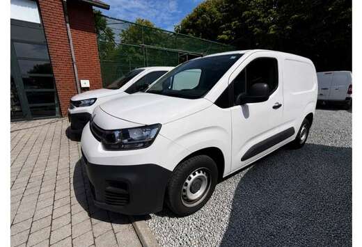 Citroen 1.5 BlueHDi M Light Club S/S (6.2)