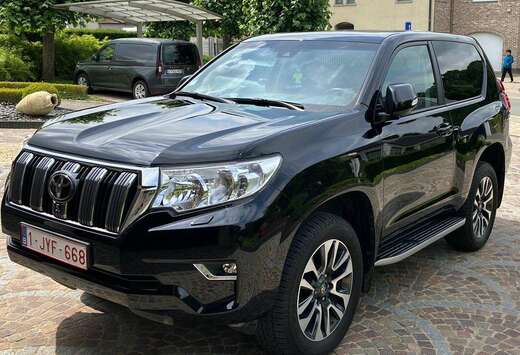 Toyota Land Cruiser 2.8 D-4D Style A/T