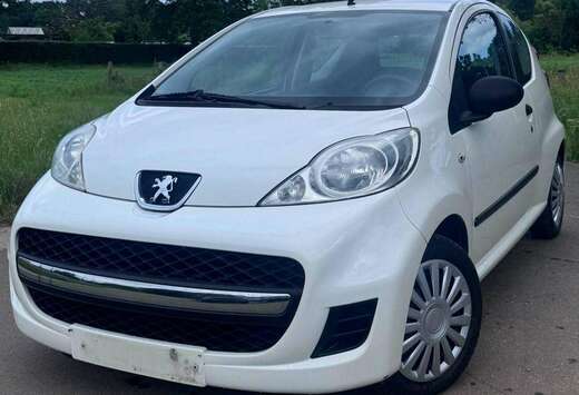 Peugeot 107 1.0i Urban