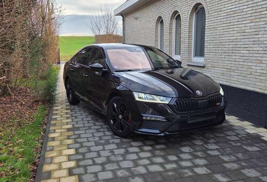 Skoda Octavia RS 2.0 TSI DSG