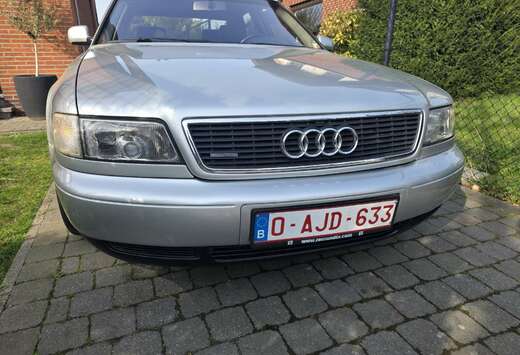 Audi 4.2i V8 Quattro Tiptronic