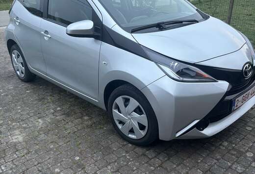 Toyota 1.0i VVT-i x-play M/M
