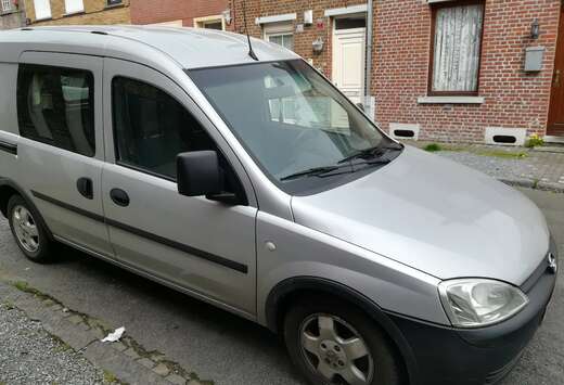 Opel Combo Tour 1.3 CDTi Essentia