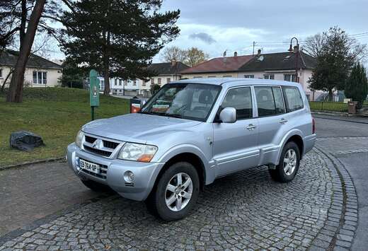Mitsubishi Mitsubishi Pajero (VD/VF) 3.2 DI-D 160ch 7 ...