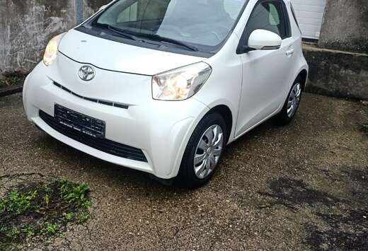 Toyota iQ 1.0i VVT-i Sol
