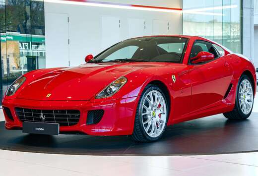 Ferrari 599 GTB Fiorano  Low Mileage  Carbon Interior
