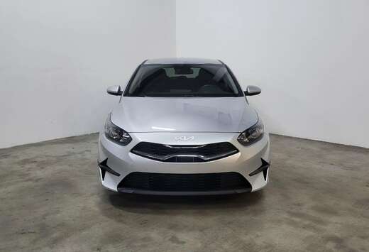 Kia Ceed 1.5 T-GDi * CARPLAY * CAMERA * ALU *