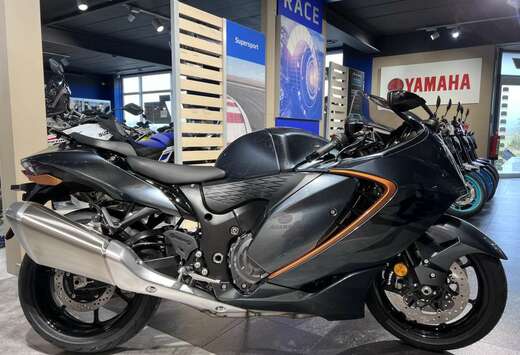 Suzuki 1300