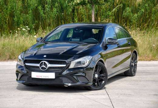 Mercedes-Benz CLA 180d  AMG line  Xenon koplampen