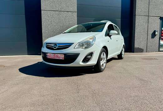 Opel Corsa 1.2i Cosmo