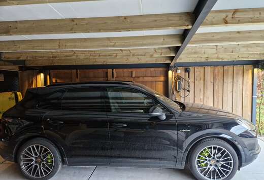 Porsche Cayenne E-Hybrid Tiptronic