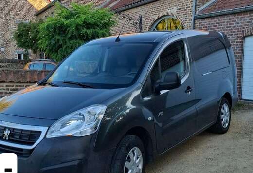 Peugeot 1.6 BlueHDi L2H1 Premium Pack 121 S/S