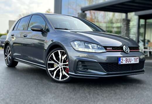 Volkswagen 2.0 TSI Performance DSG / CAMERA / NAVI /  ...