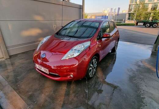 Nissan 30 kWh (mit Batterie) Tekna