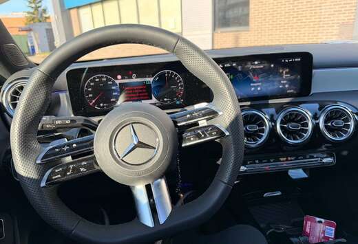Mercedes-Benz e PHEV Luxury Line (160 kW)