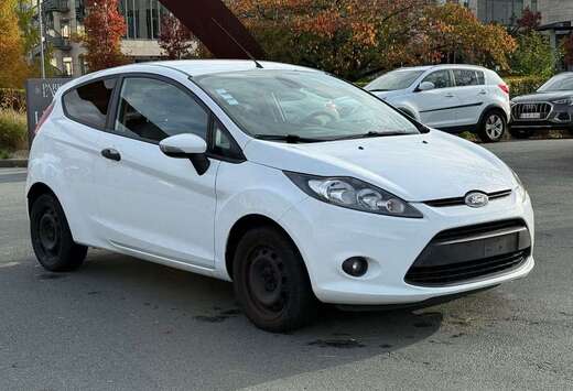 Ford Utilitaire 1.4 TDCi Manuelle