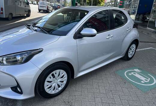 Toyota Yaris 1.5i Dual VVT-iE Dynamic CVT Garantie