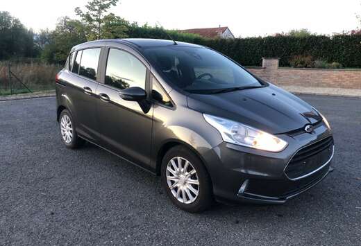 Ford 1.0 EcoBoost Titanium gps 54000km carnet 1er mai ...