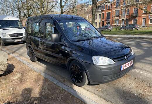 Opel Tour 1.4i XEP En Bon Etat