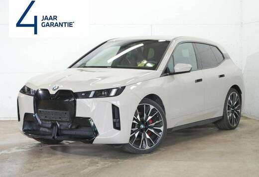 BMW M SPORT PRO - ACC- HAAK - HARMAN-KARDON