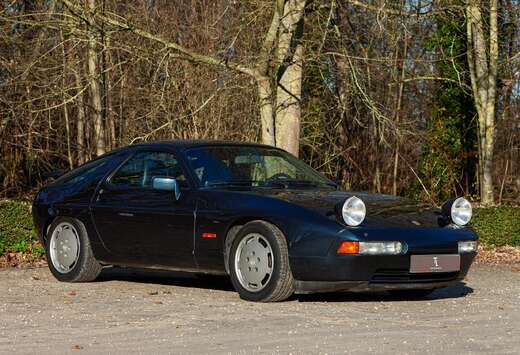 Porsche 928 S 4