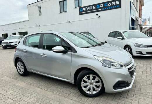 Peugeot 1.2i Benzine - Navigatie ** 1 JAAR GARANTIE * ...