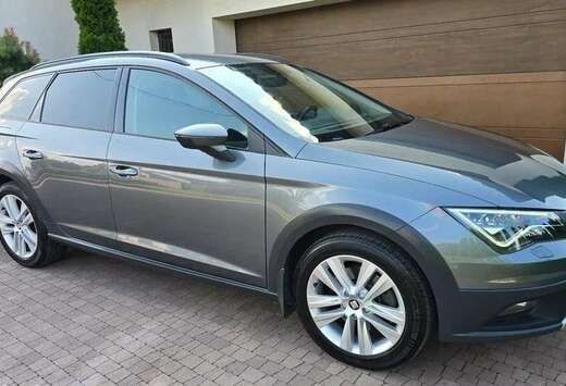 SEAT Leon 2.0i 16v FSI Lounge Tiptronic