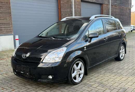 Toyota 2.2 D-4D Luna POUR EXPORT