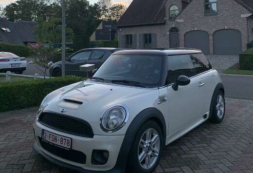 MINI MINI John Cooper Works Bodykit