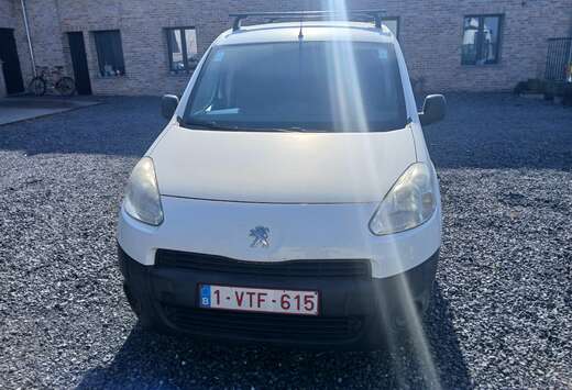 Peugeot 1.6 HDi L2H1 Confort 121