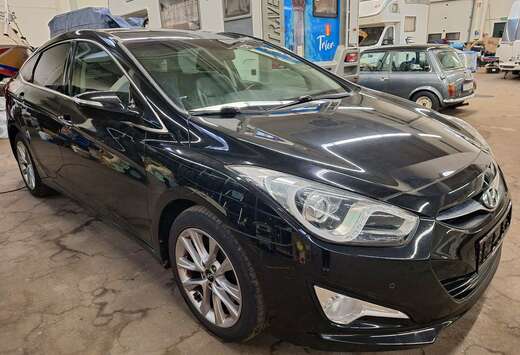 Hyundai *1,6*LEDER*NAVI*EXTRAS*TOP*INSP NEU*1.HAND