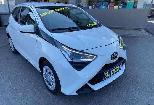 Toyota Aygo 1.0i VVT-i X-play AUTOMAAT MET GARANTIE