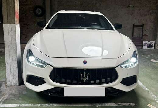 Maserati Ghibli 3.0 V6 BiTurbo (EU6.2)