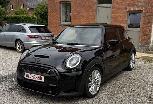 MINI Full Black  Cuir Chester Cognac  2022