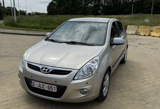 Hyundai 1.4i Lounge MY2011