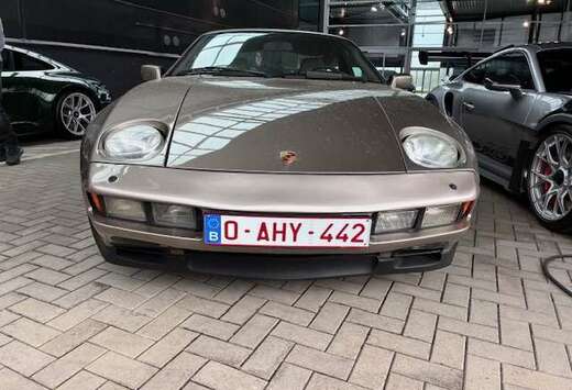 Porsche S2