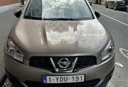 Nissan 1.6i 2WD Visia