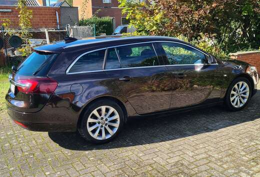 Opel Insignia+Sports+Tourer+1.6+ECOTEC+Diesel+Edition