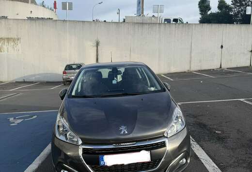 Peugeot PureTech 82ch S&S BVM5 Signature
