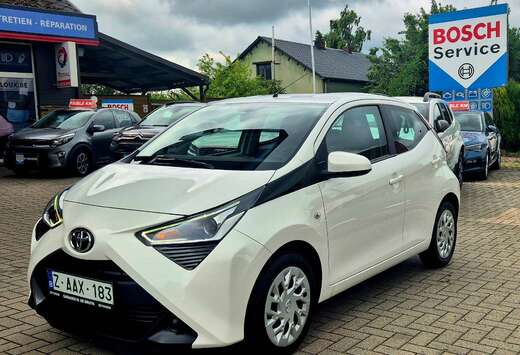Toyota Aygo 1.0i VVT-i X-play II BOITE AUTO