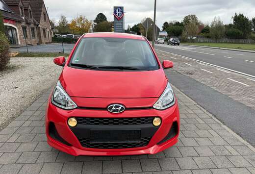 Hyundai i10 1.0i / 8800km/ automatique