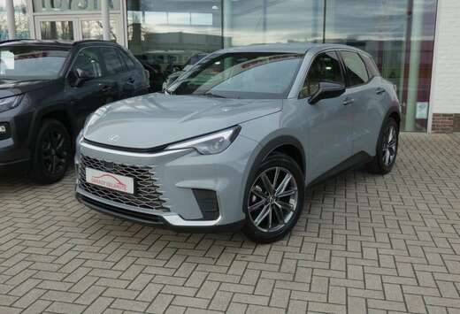 Lexus Hybrid Elegant +LEDER+Elektrische koffer+GSM la ...