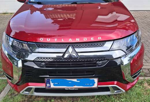 Mitsubishi Outlander+2.4+4WD+Plug-In+Hybrid Business  ...