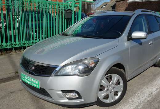 Kia Cee\'d SW 1.6 CRDi EX ISG EcoDynamics DPF**CARNET ...