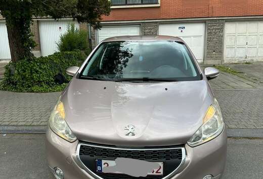 Peugeot 1.2 VTi 82ch BVM5 Active