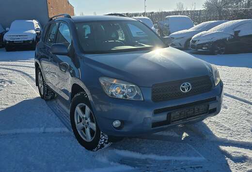 Toyota RAV 4 2.2 D-4D 4x4 Sol Out of EU only